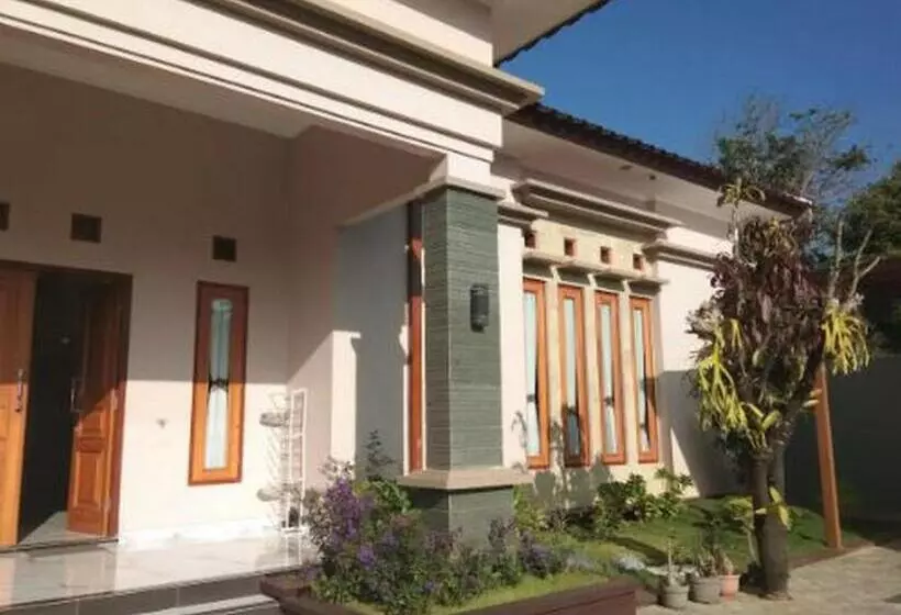 Hotelli Kedai Oma Syariah Mitra Reddoorz