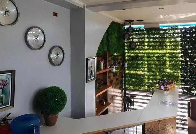 ホテル Reddoorz @ Catalina Pension House