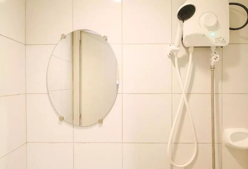 ホテル Reddoorz @ Catalina Pension House