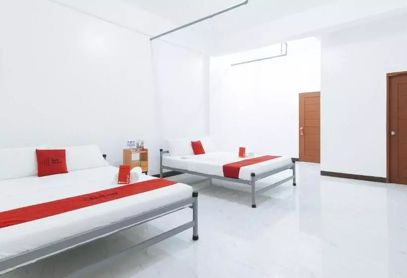 ホテル Reddoorz @ Catalina Pension House