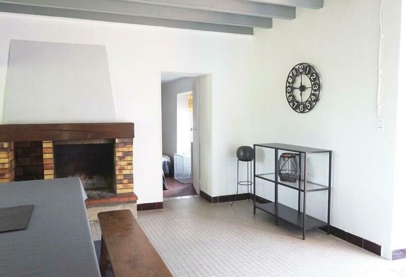 بنسيون Du Vignoble à L Atlantique   Château Cassemichère Gîte