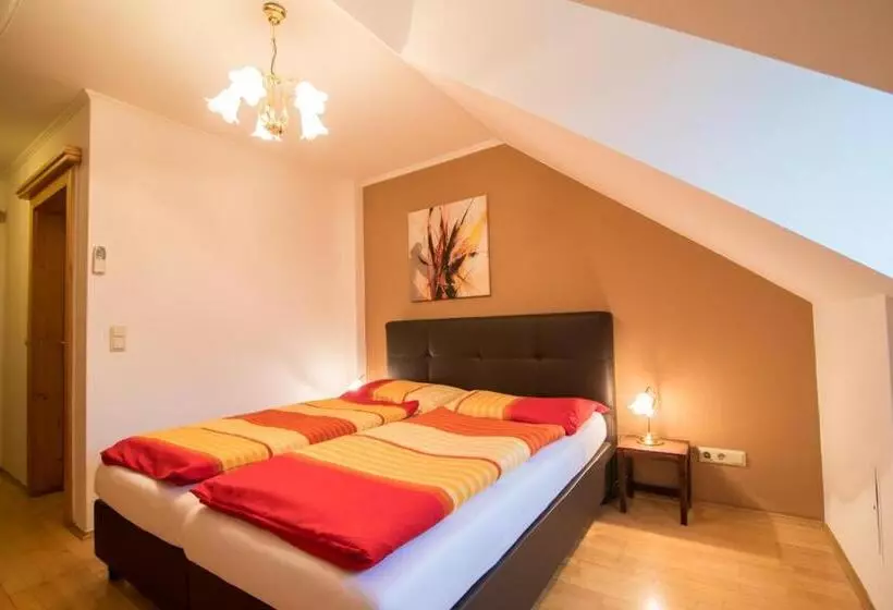 ペンション Weingut Burger