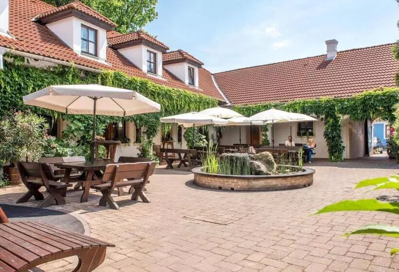 ペンション Weingut Burger