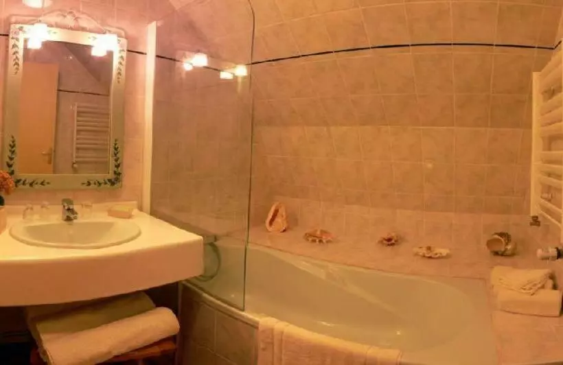 ベッドアンドブレックファースト Maison D Hôtes La Nichée