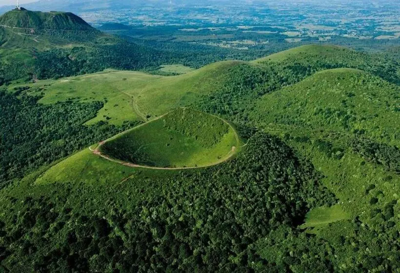 ベッドアンドブレックファースト Maison D Hôtes La Nichée