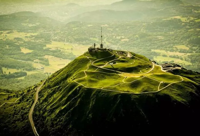 ベッドアンドブレックファースト Maison D Hôtes La Nichée