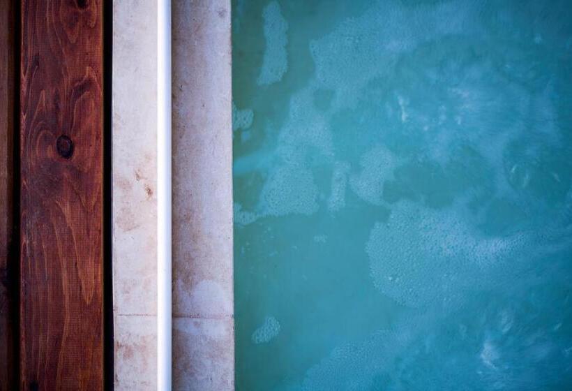 צימר Terecate Experimental Relais