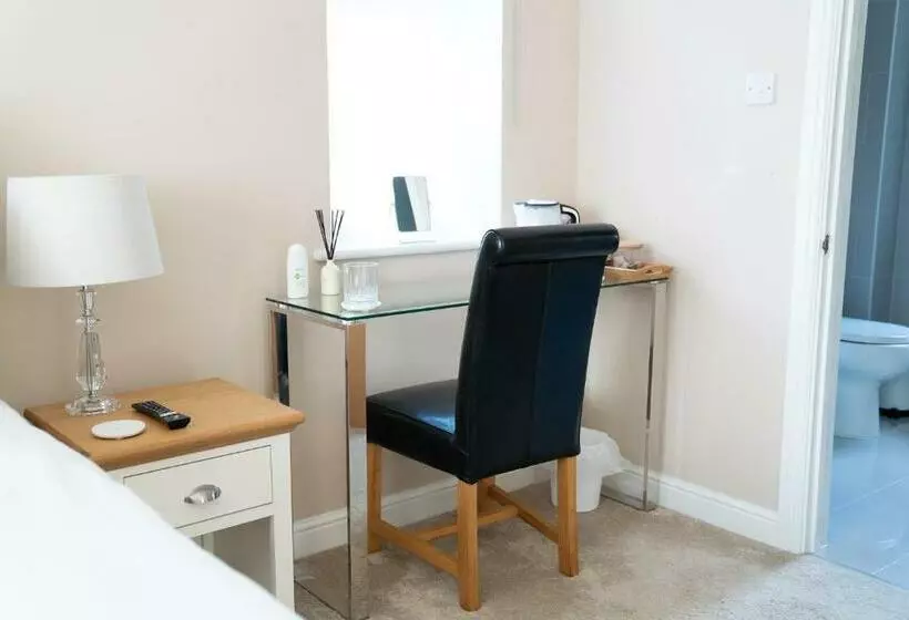 ベッドアンドブレックファースト The Cedars