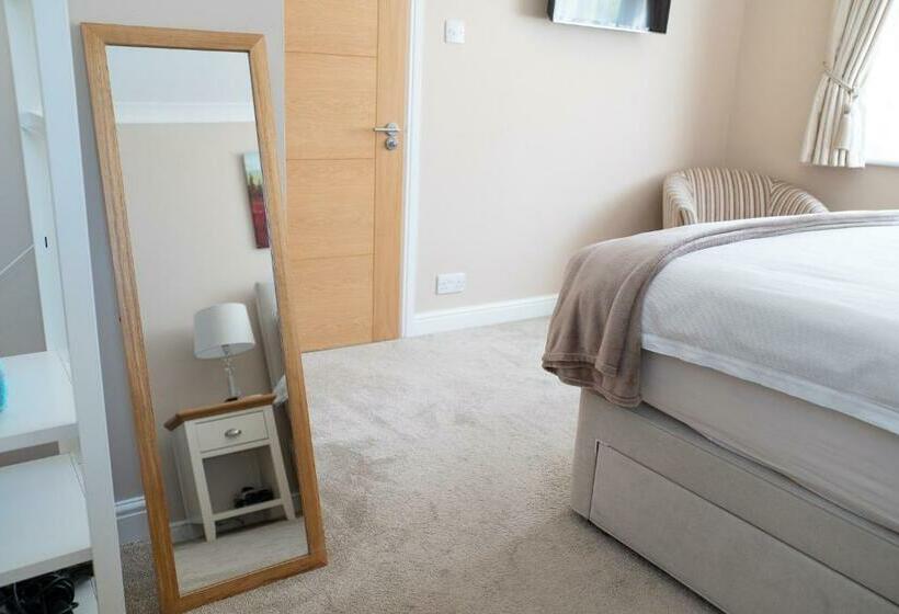 Nocleg ze śniadaniem The Cedars