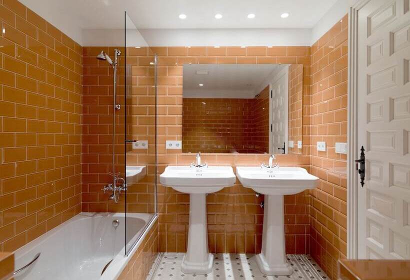 Hospedium Hotel La Lozana