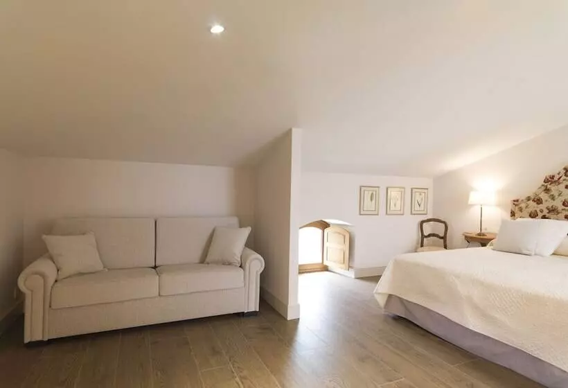 Hospedium Hotel La Lozana