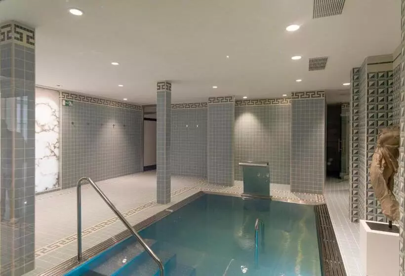 Hospedium Hotel La Lozana