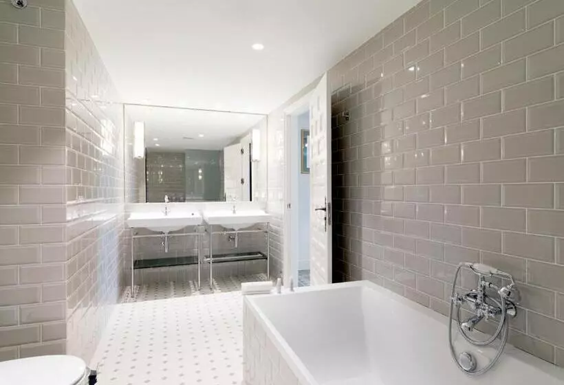 Hospedium Hotel La Lozana