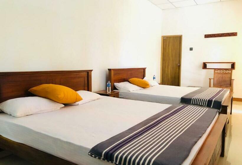 בית מלון כפרי Carmel Hill Resort