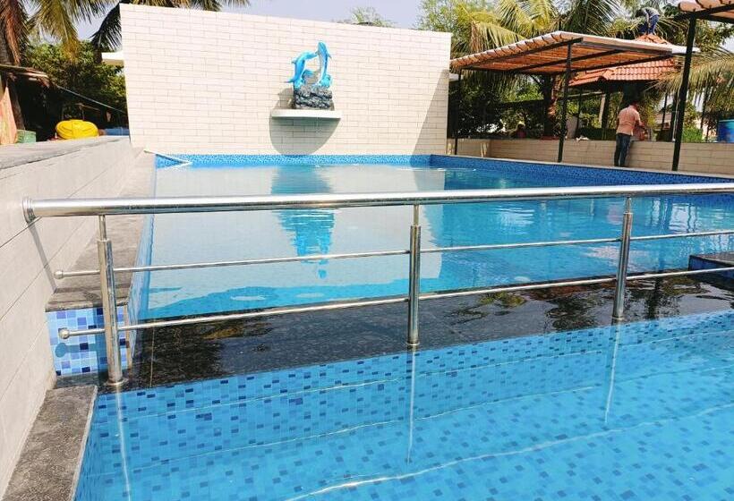 Отель Dolphin Rooms