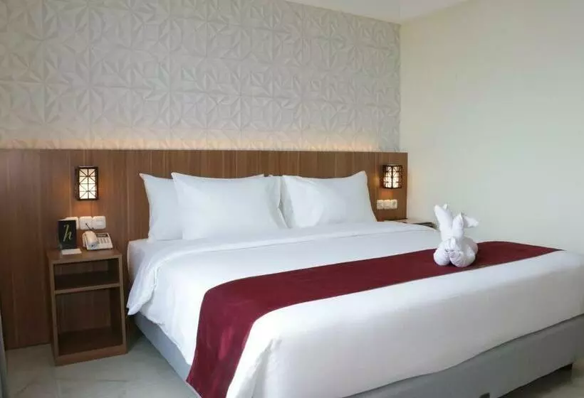 ホテル Horison Sentani