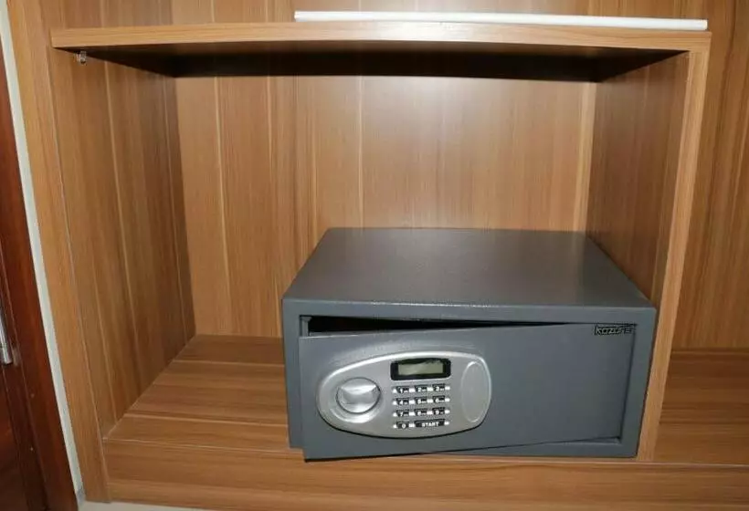 ホテル Horison Sentani