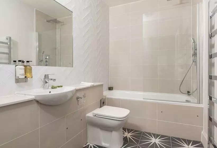 Hotelli The Chequers Inn