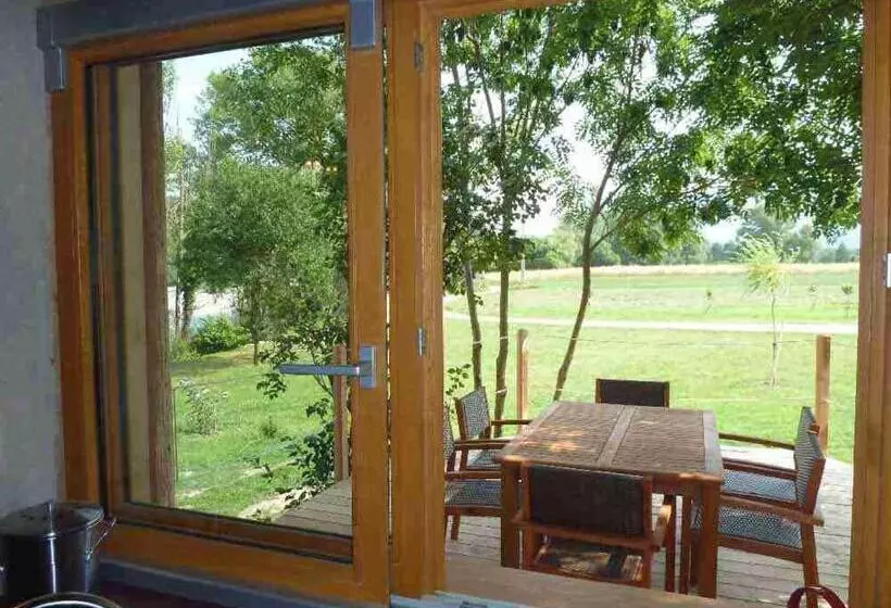 Majatalo Moulin De Solaure