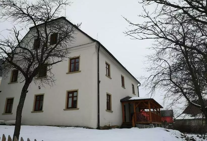 Majatalo Penzion U Křížové Cesty