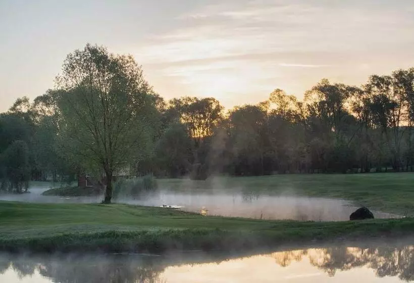 Majatalo Tri Duby Golf Apartments