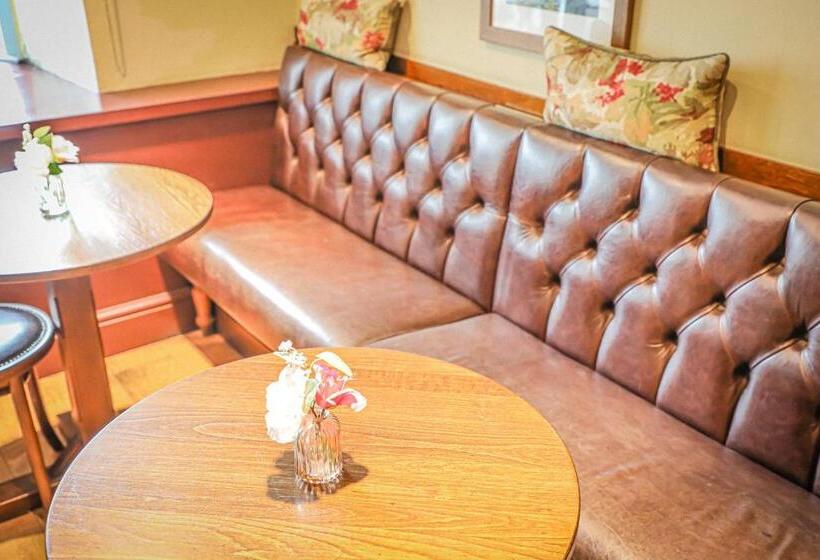 Общежитие Hope And Anchor