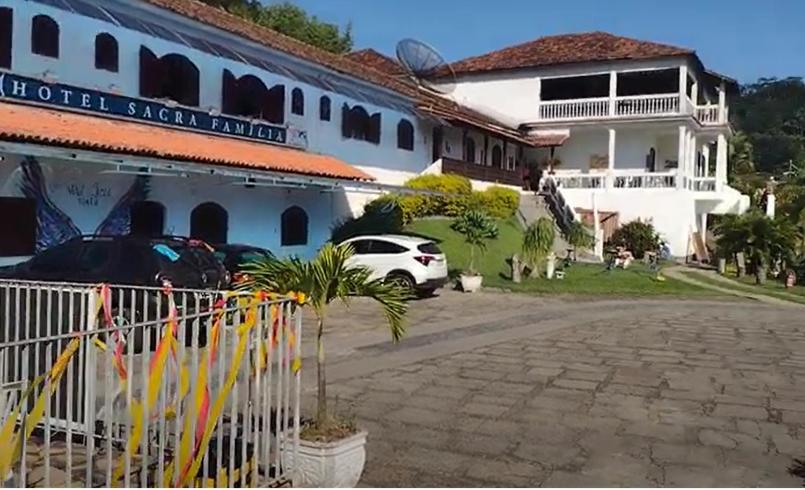 Hotel Pousada Sacra Família   20 Min Da Terra Dos Dinos