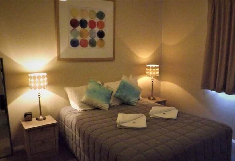 Avoca Palms Resort Apartments