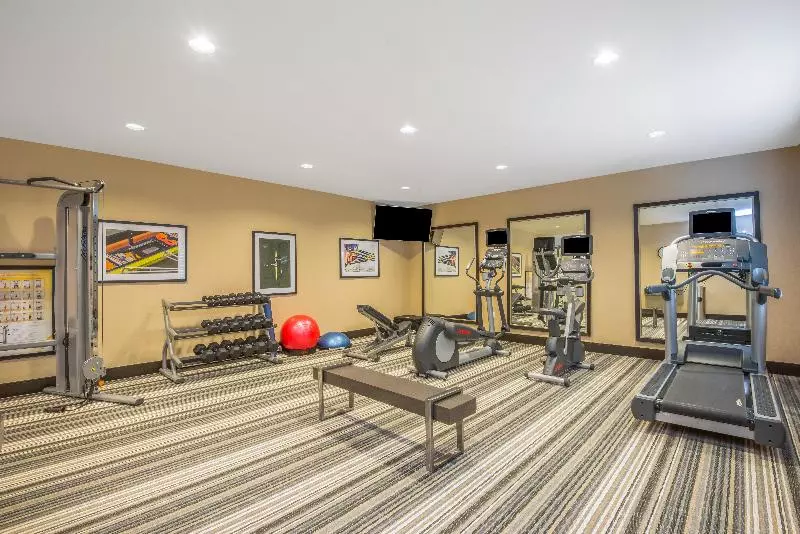 Candlewood Suites Columbia Hwy 63 & I 70, An Ihg