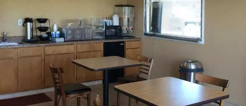 酒店 Americas Best Value Inn Schulenburg