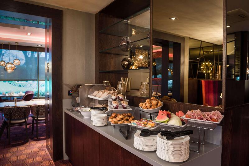 בית מלון כפרי Carlton