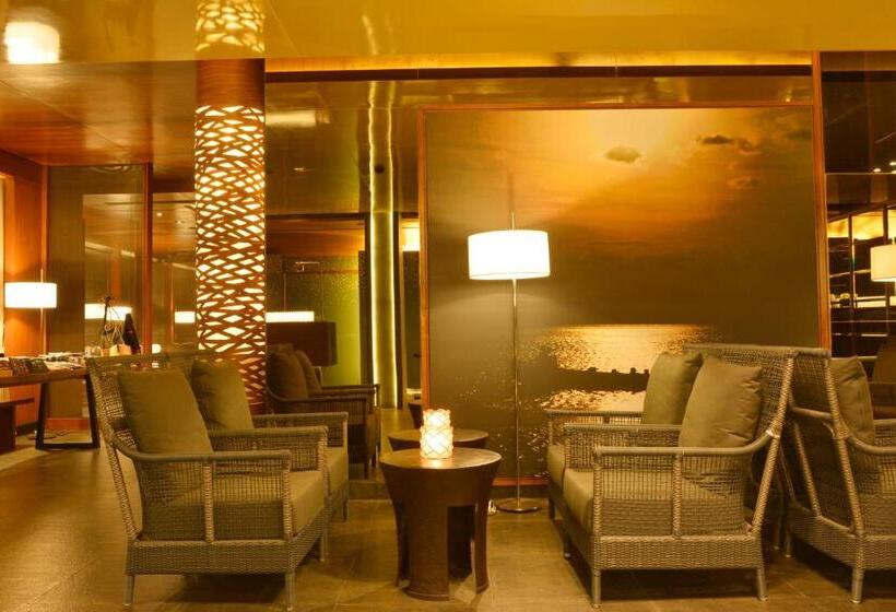 هتل Emerald Palace