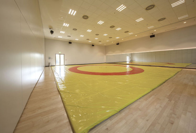 בית מלון כפרי Gloria Sports Arena