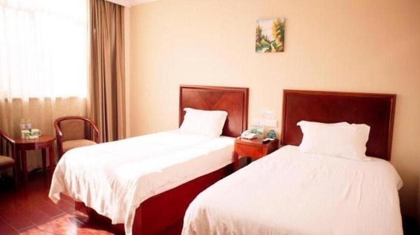 Отель Greentree Inn Heze Railway Station