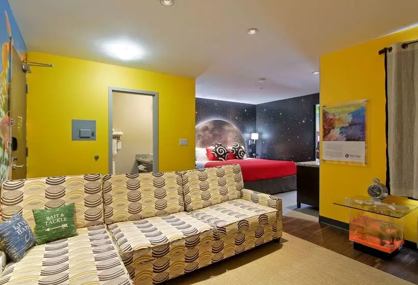 酒店 Home Inn & Suites Regina Airport