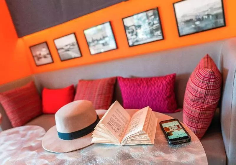 Hotel Ibis Styles Paris Velizy