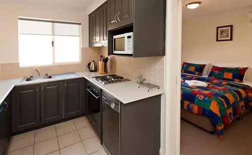 Отель Lakeside Apartments And River Resort Villas