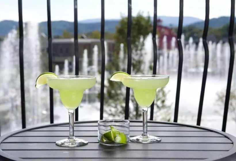 هتل Margaritaville Island