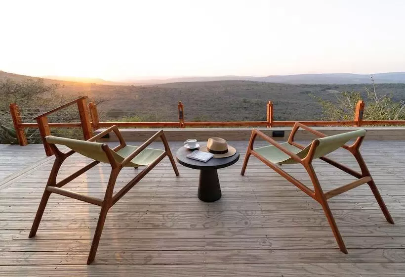 ホテル Rhino Ridge Safari Lodge