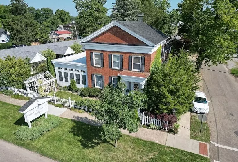 בית מלון כפרי The Mount Vernon Inn