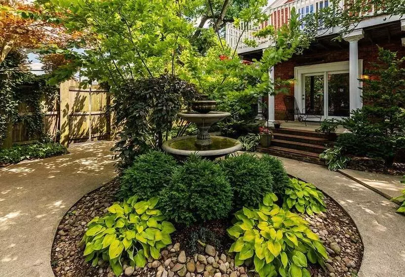 בית מלון כפרי The Mount Vernon Inn