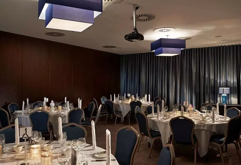 Village Hotel Edinburgh