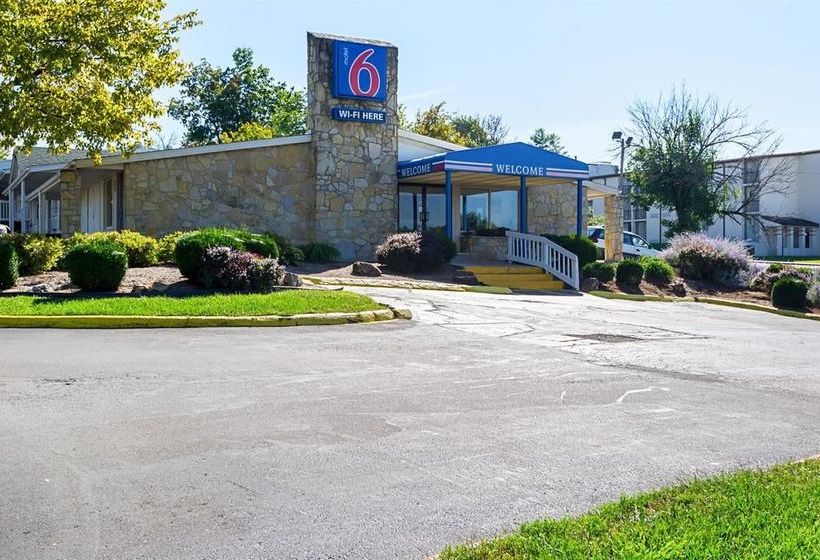 Motel 6 Bloomington Indiana University