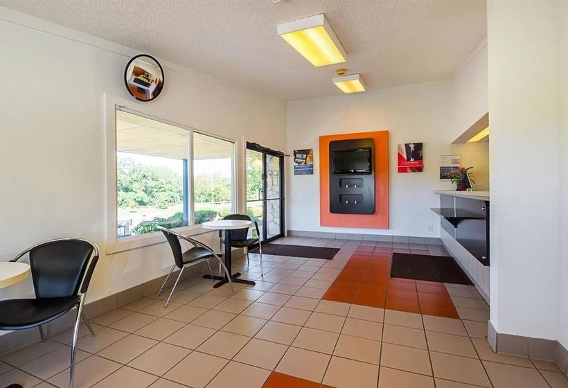 Motel 6 Bloomington Indiana University