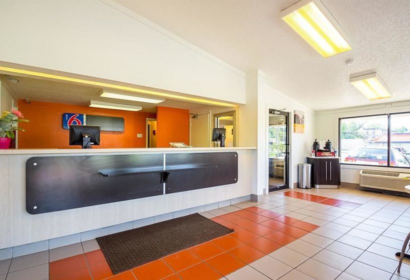 Motel 6 Bloomington Indiana University