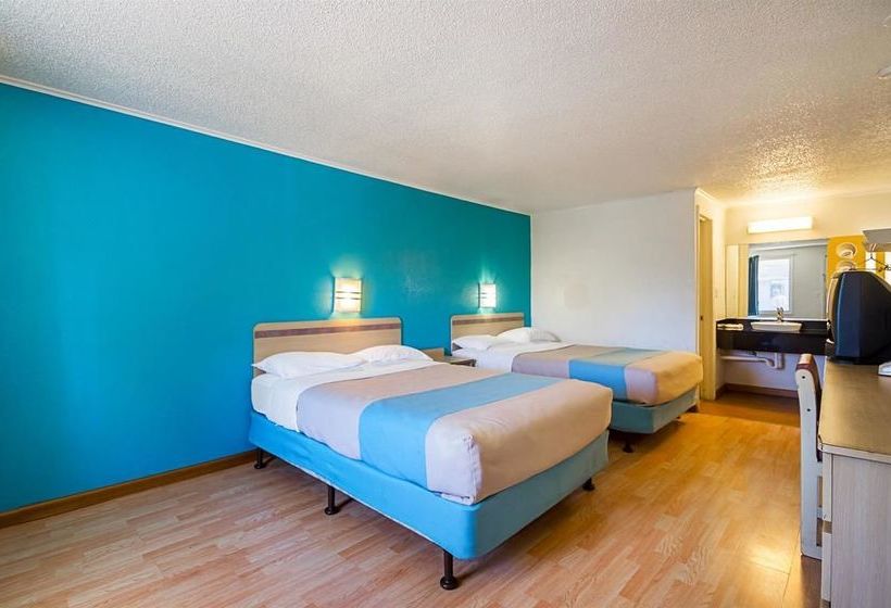 Motel 6 Bloomington Indiana University