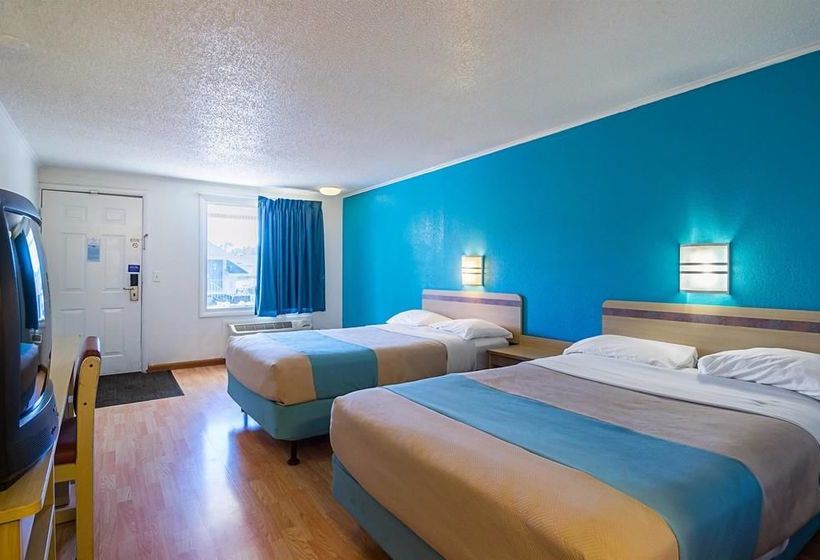 Motel 6 Bloomington Indiana University