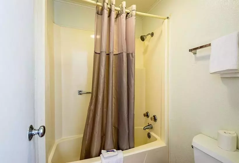 Motel 6 Bloomington Indiana University