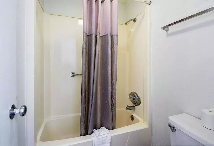 Motel 6 Bloomington Indiana University