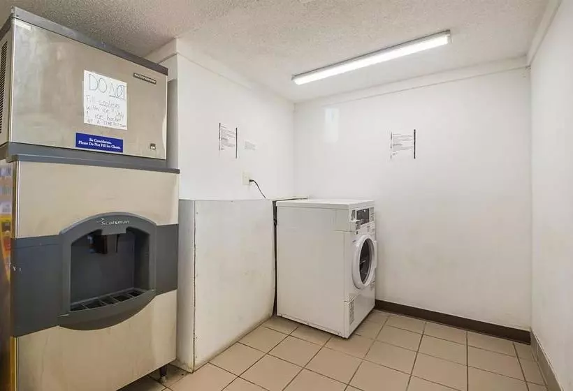 Motel 6 Bloomington Indiana University